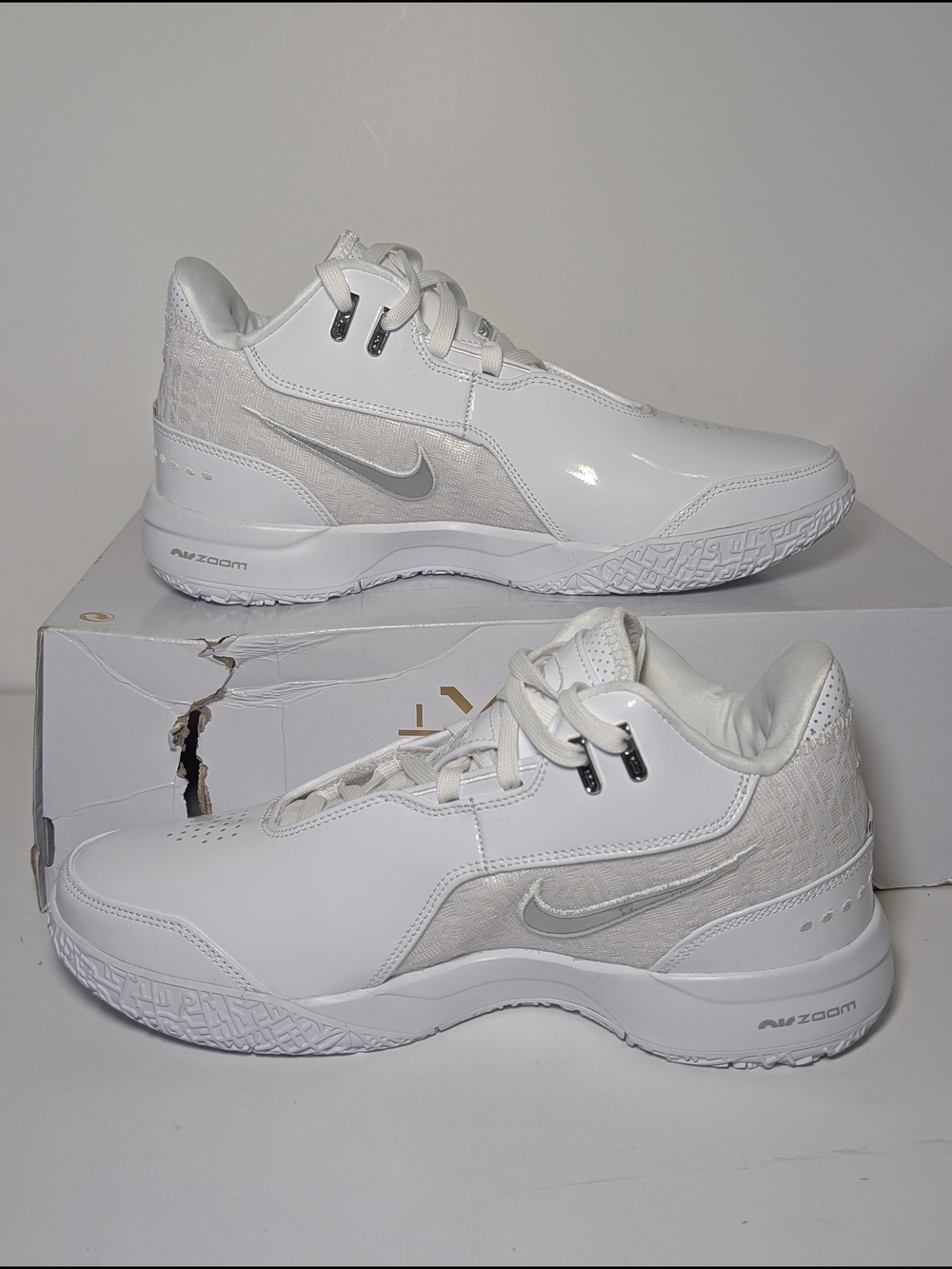 Size 8 - Nike Zoom LeBron NXXT Gen AMPD White Metallic Silver - Picture 2 of 9